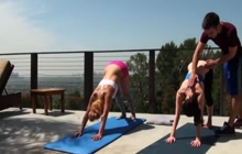 Yoga trainer gets perfect blowjob
